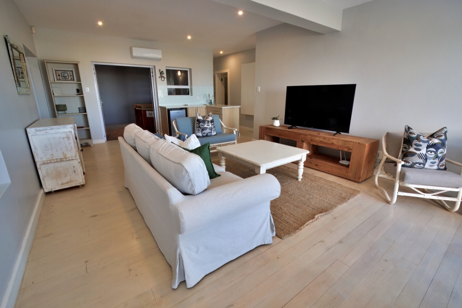 4 Bedroom Property for Sale in Stilbaai Oos Western Cape